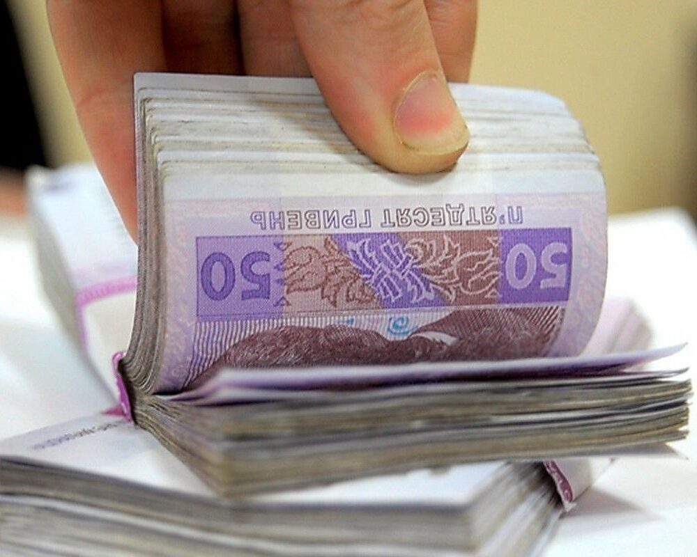 Розтрата 4,9 млн грн на зйомках навчальних відео: викриття в Україні